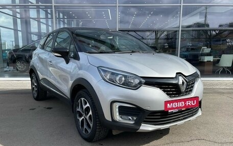 Renault Kaptur I рестайлинг, 2016 год, 899 000 рублей, 2 фотография