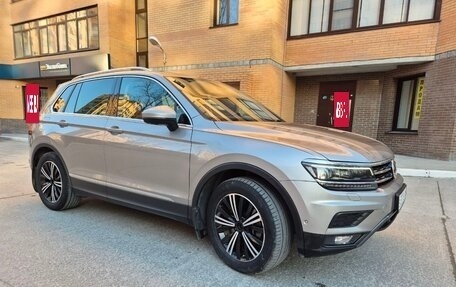 Volkswagen Tiguan II, 2017 год, 3 140 000 рублей, 3 фотография
