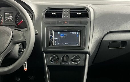Volkswagen Polo VI (EU Market), 2018 год, 1 110 000 рублей, 11 фотография