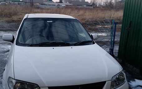 Mazda Familia, 2003 год, 140 000 рублей, 2 фотография