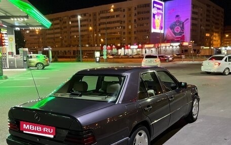 Mercedes-Benz E-Класс, 1992 год, 550 000 рублей, 6 фотография