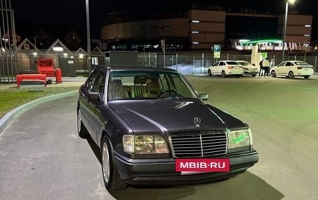 Mercedes-Benz E-Класс, 1992 год, 550 000 рублей, 11 фотография