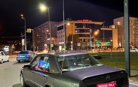 Mercedes-Benz E-Класс, 1992 год, 550 000 рублей, 8 фотография