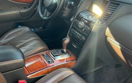 Infiniti QX70, 2014 год, 1 900 000 рублей, 8 фотография