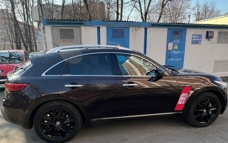 Infiniti QX70, 2014 год, 1 900 000 рублей, 7 фотография