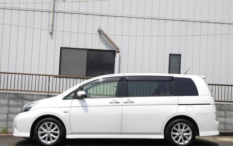 Toyota ISis I, 2017 год, 1 024 000 рублей, 5 фотография