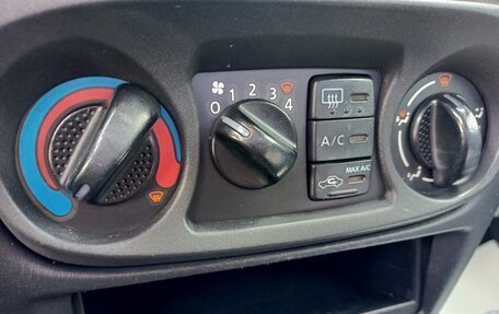 Nissan Almera, 2004 год, 250 000 рублей, 11 фотография