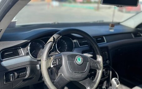 Skoda Superb III рестайлинг, 2008 год, 860 000 рублей, 4 фотография