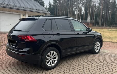 Volkswagen Tiguan II, 2020 год, 2 700 000 рублей, 5 фотография