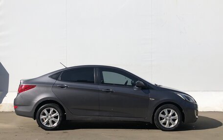 Hyundai Solaris II рестайлинг, 2011 год, 645 000 рублей, 4 фотография