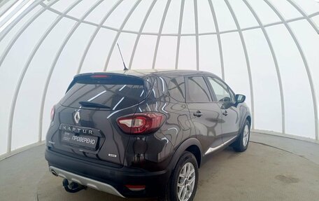 Renault Kaptur I рестайлинг, 2018 год, 1 650 000 рублей, 6 фотография