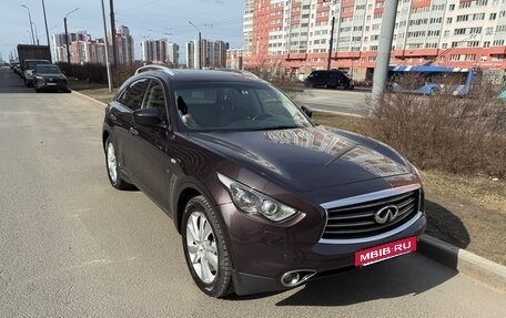 Infiniti QX70, 2016 год, 2 250 000 рублей, 2 фотография