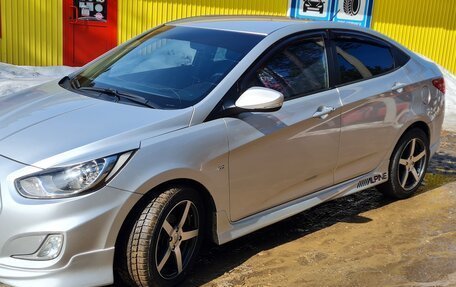 Hyundai Solaris II рестайлинг, 2011 год, 790 000 рублей, 6 фотография