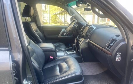 Toyota Land Cruiser 200, 2012 год, 4 100 000 рублей, 4 фотография