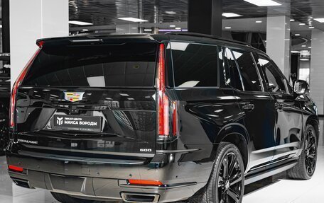 Cadillac Escalade V, 2025 год, 23 990 000 рублей, 6 фотография