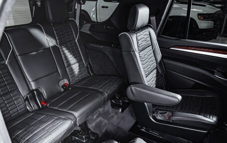 Cadillac Escalade V, 2025 год, 23 990 000 рублей, 28 фотография