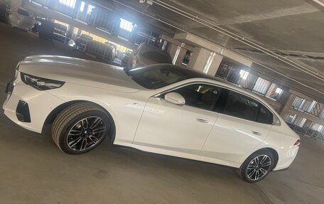 BMW 5 серия, 2024 год, 7 550 000 рублей, 4 фотография