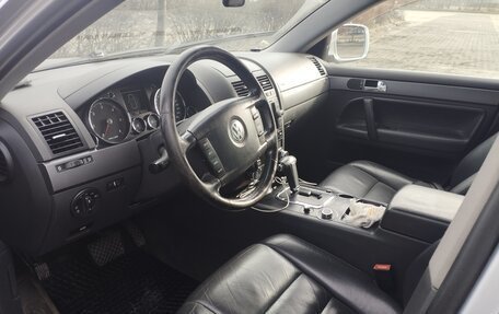 Volkswagen Touareg III, 2006 год, 950 000 рублей, 24 фотография