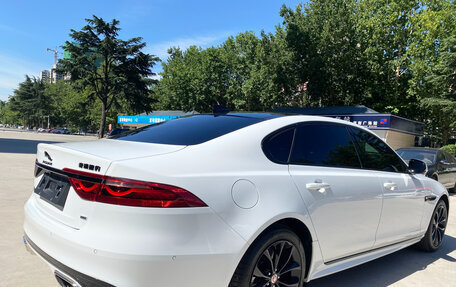 Jaguar XF II, 2021 год, 3 980 000 рублей, 2 фотография