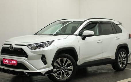 Toyota RAV4, 2021 год, 4 326 000 рублей, 1 фотография