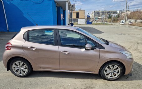 Peugeot 208 II, 2013 год, 690 000 рублей, 4 фотография