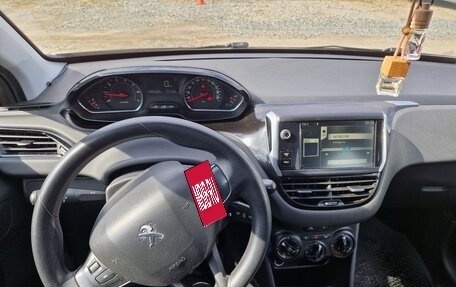 Peugeot 208 II, 2013 год, 690 000 рублей, 11 фотография