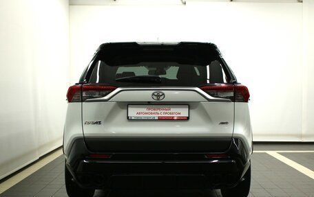 Toyota RAV4, 2021 год, 4 326 000 рублей, 12 фотография