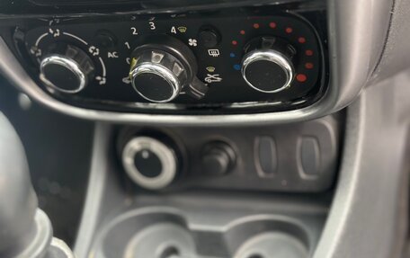 Renault Duster I рестайлинг, 2013 год, 749 000 рублей, 17 фотография