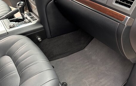 Toyota Land Cruiser 200, 2018 год, 8 750 000 рублей, 27 фотография