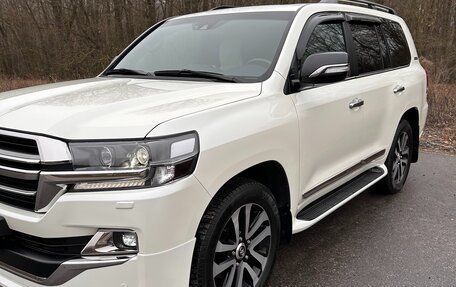 Toyota Land Cruiser 200, 2018 год, 8 750 000 рублей, 24 фотография