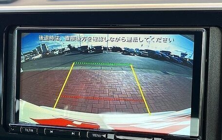 Toyota C-HR I рестайлинг, 2022 год, 1 748 000 рублей, 11 фотография