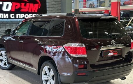 Toyota Highlander III, 2011 год, 2 300 000 рублей, 7 фотография