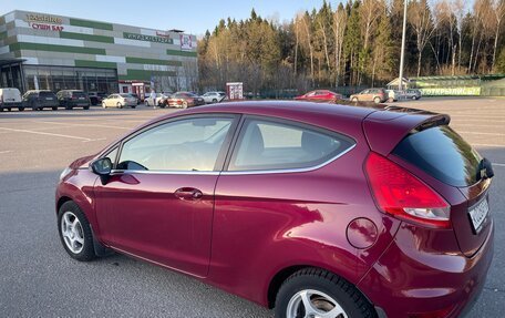 Ford Fiesta, 2010 год, 630 000 рублей, 2 фотография