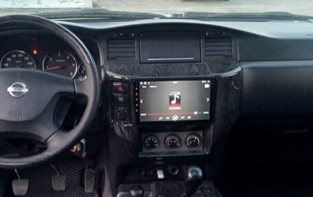 Nissan Patrol, 2011 год, 2 750 000 рублей, 3 фотография