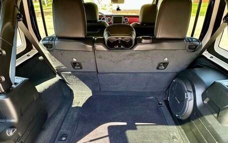 Jeep Wrangler, 2022 год, 6 900 000 рублей, 4 фотография