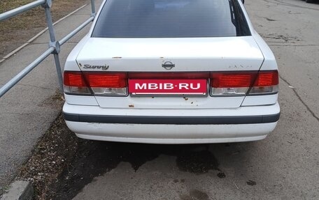 Nissan Sunny N16, 2000 год, 300 000 рублей, 2 фотография