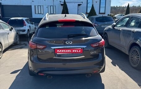 Infiniti QX70, 2016 год, 3 000 000 рублей, 5 фотография