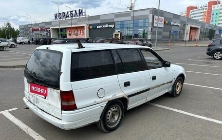 Opel Astra F, 1993 год, 70 000 рублей, 2 фотография