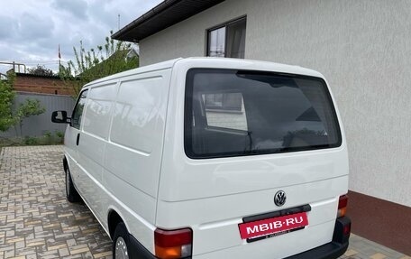 Volkswagen Transporter T4, 2000 год, 925 000 рублей, 3 фотография