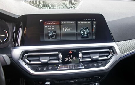 BMW 3 серия, 2019 год, 2 999 999 рублей, 26 фотография