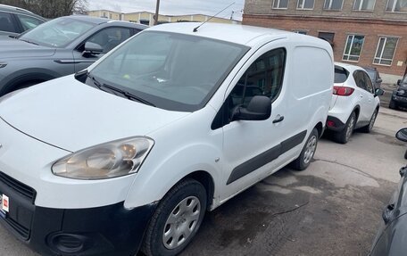 Peugeot Partner II рестайлинг 2, 2013 год, 499 000 рублей, 2 фотография