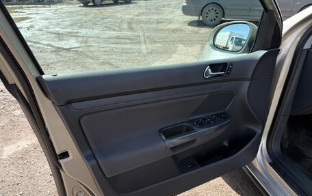 Volkswagen Golf V, 2004 год, 595 000 рублей, 11 фотография