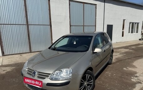 Volkswagen Golf V, 2004 год, 595 000 рублей, 14 фотография
