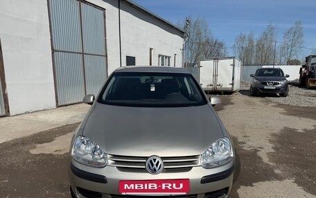 Volkswagen Golf V, 2004 год, 595 000 рублей, 22 фотография