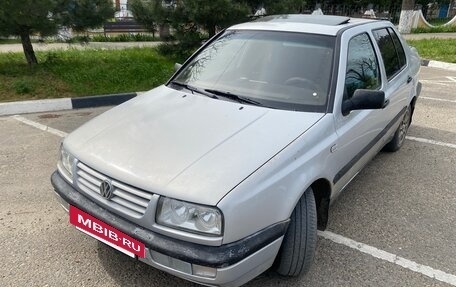 Volkswagen Vento, 1995 год, 380 000 рублей, 4 фотография