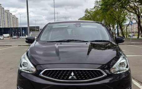 Mitsubishi Mirage VI рестайлинг, 2018 год, 1 200 000 рублей, 9 фотография