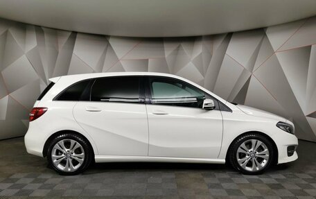 Mercedes-Benz B-Класс, 2017 год, 1 700 000 рублей, 6 фотография