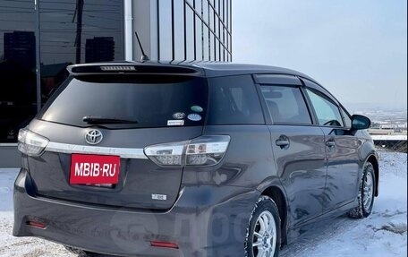 Toyota Wish II, 2014 год, 1 620 000 рублей, 4 фотография