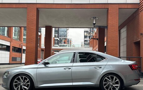 Skoda Superb III рестайлинг, 2018 год, 2 450 000 рублей, 2 фотография
