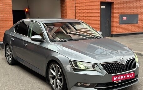 Skoda Superb III рестайлинг, 2018 год, 2 450 000 рублей, 6 фотография